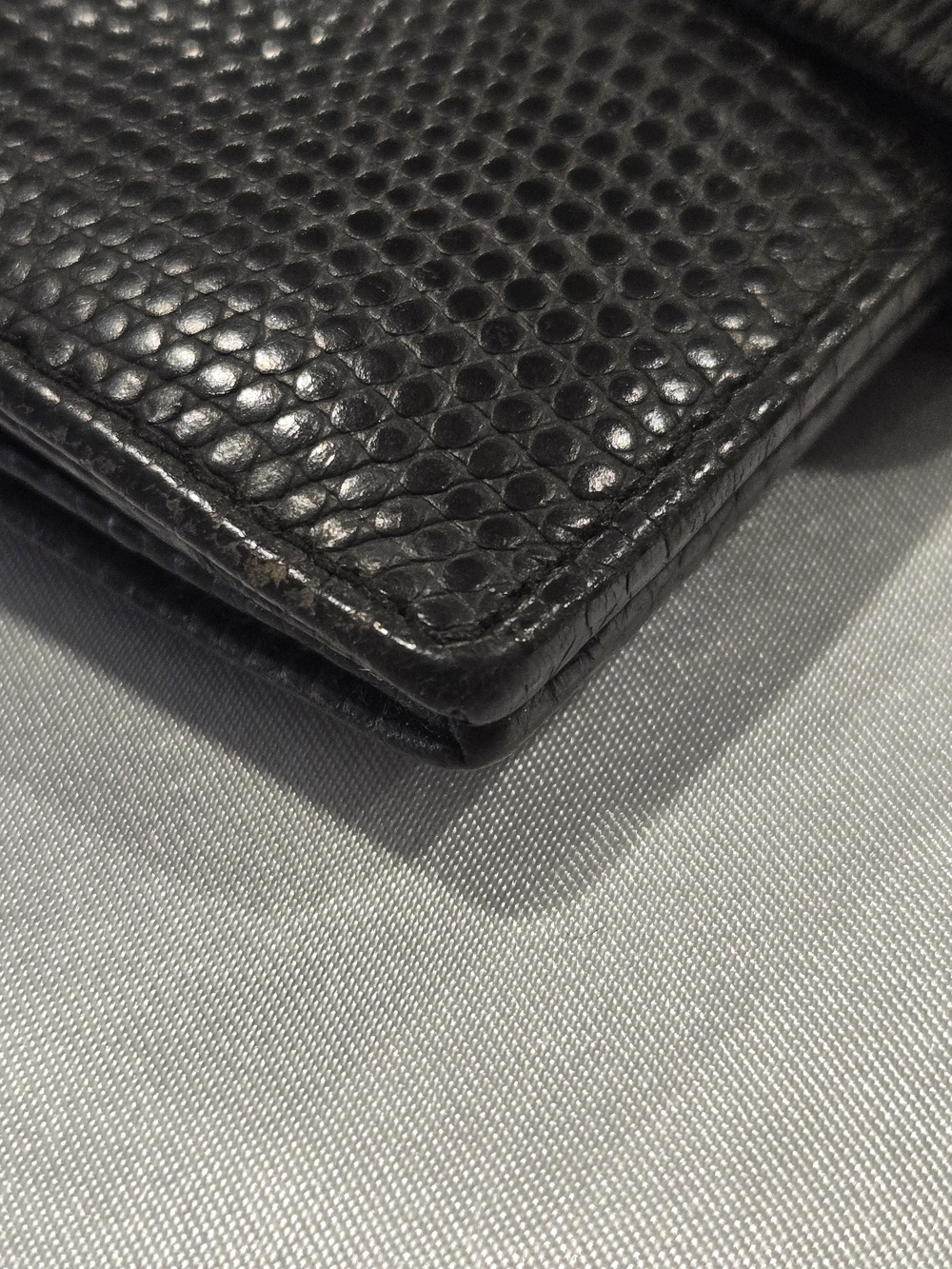 Salvatore Ferragamo Authentic Black Leather Wallet with Gold Logo Plaque - Picture 4 of 12